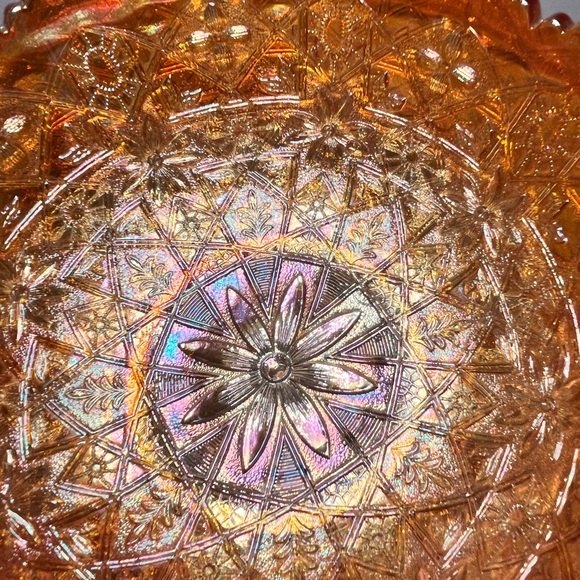 Stunning Imperial Glass Marigold Hattie Pattern Scalloped Edge Bowl 7-1/2" - Picture 14 of 16